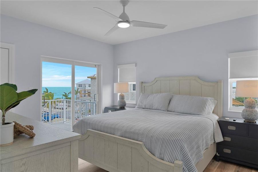 Furnished interior view inside a new home in , Marathon (Image 16).