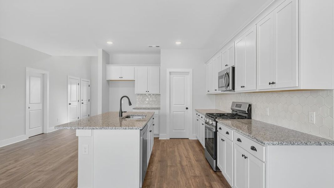 Furnished interior view inside a new home in McClure Farms, Columbia (Image 8).