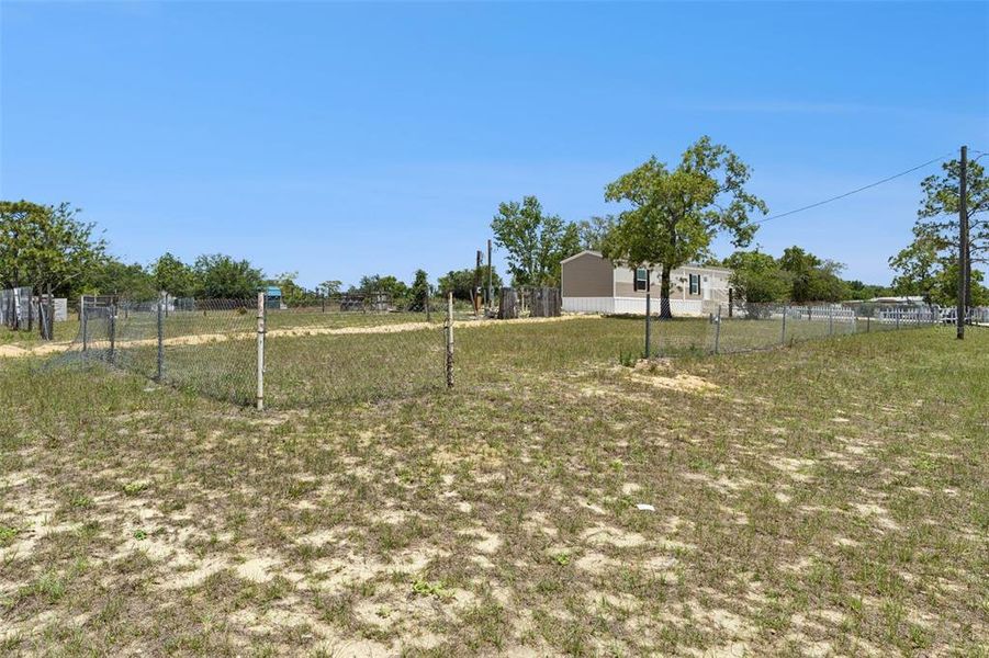 Natural landscape and outdoor views near  in Lake Wales (Image 24).