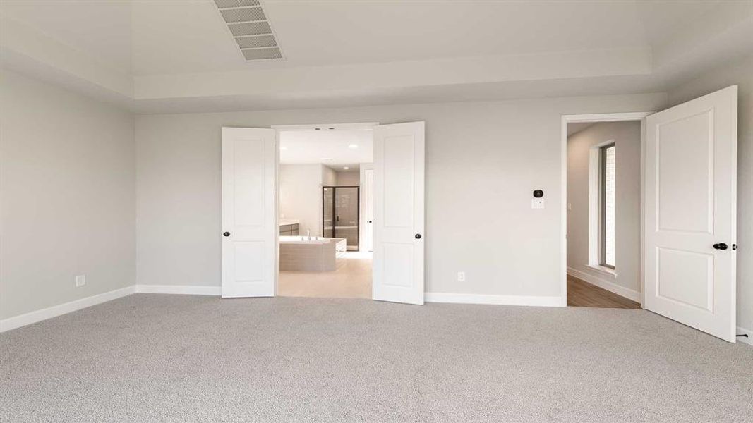 Spacious, unfurnished interior of a new home in Terraces 72', Rockwall (Image 20).