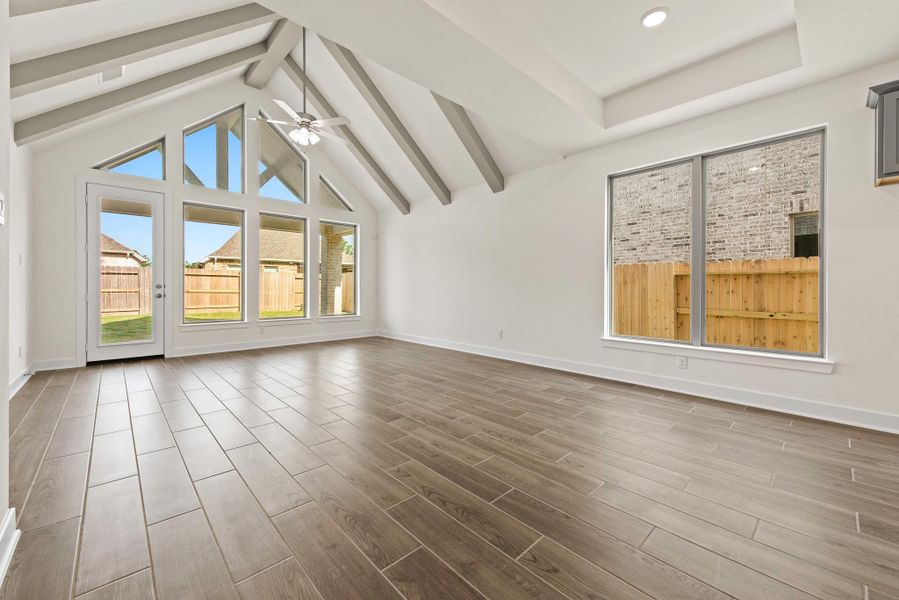 Representative image. Features, specifications, selections and colors may vary. Representative image. Features, specifications, selections and colors may vary.