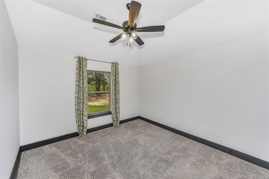 Spacious, unfurnished interior of a new home in , Weatherford (Image 22).