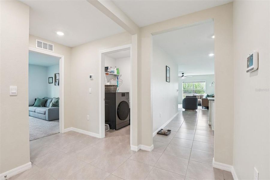 Spacious, unfurnished interior of a new home in North Park Isle, Plant City (Image 23).