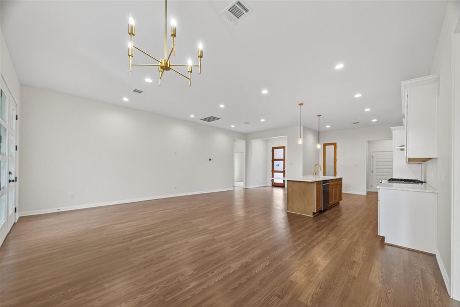 OPEN HOUSE THIS SUNDAY NOVEMBER 30 2025 FROM 1-3PM