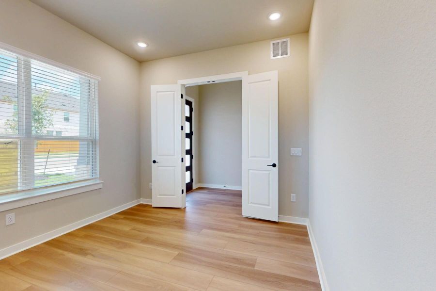 Spacious, unfurnished interior of a new home in Edgewood, Leander (Image 21). Spacious, unfurnished interior of a new home in Edgewood, Leander (Image 21).