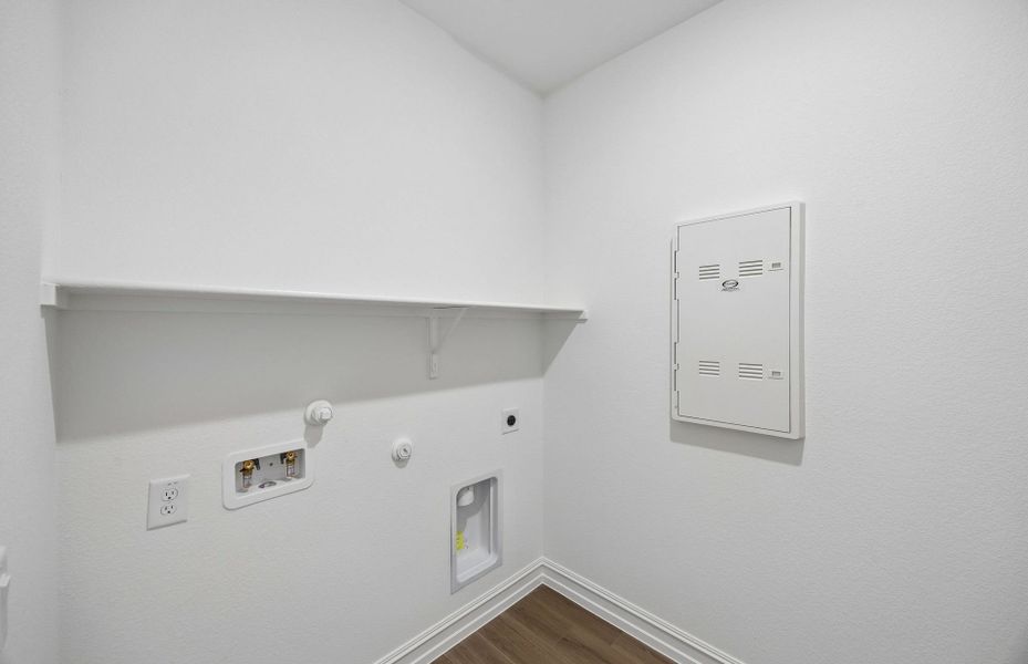 Spacious, unfurnished interior of a new home in Pinnacle at Legacy Hills, Celina (Image 22).