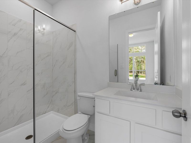 Representative image. Features, selections and colors may vary.