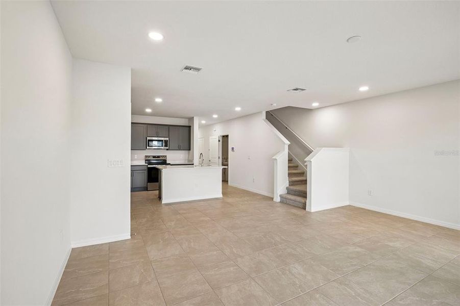 Spacious, unfurnished interior of a new home in Twin Oaks, Zephyrhills (Image 20). Spacious, unfurnished interior of a new home in Twin Oaks, Zephyrhills (Image 20).