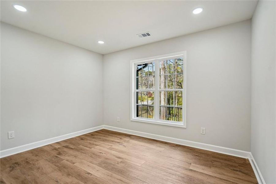 Spacious, unfurnished interior of a new home in , Grayson (Image 29).