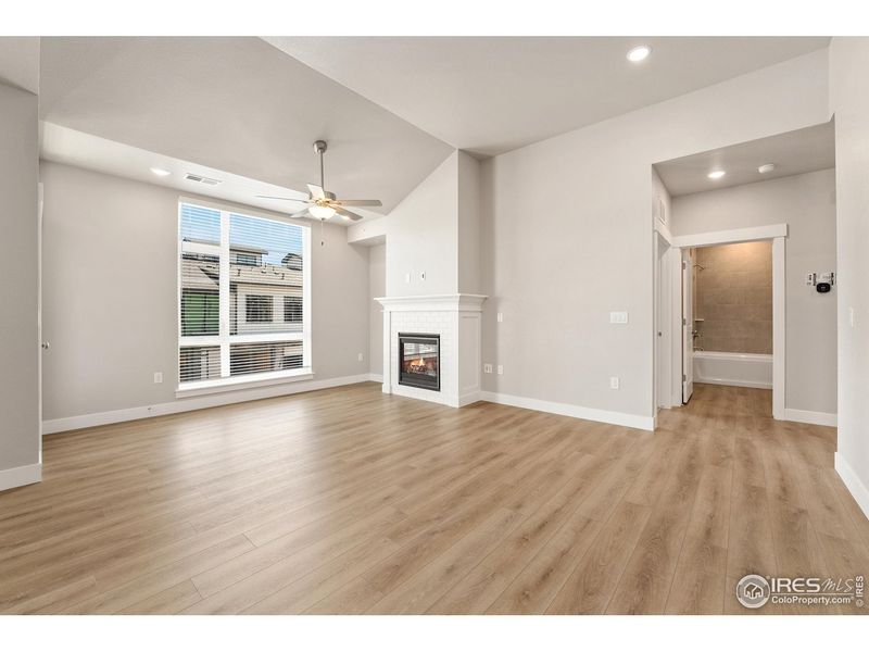 Spacious, unfurnished interior of a new home in Northfield - The Flats, Fort Collins (Image 12).