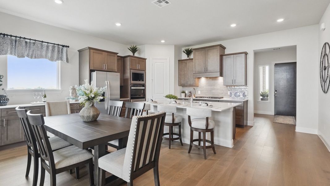 Representative furnished interior of a home built from the CYPRESS by D.R. Horton in Clearview Ranch, Royse City (Image 11). Representative furnished interior of a home built from the CYPRESS by D.R. Horton in Clearview Ranch, Royse City (Image 11).