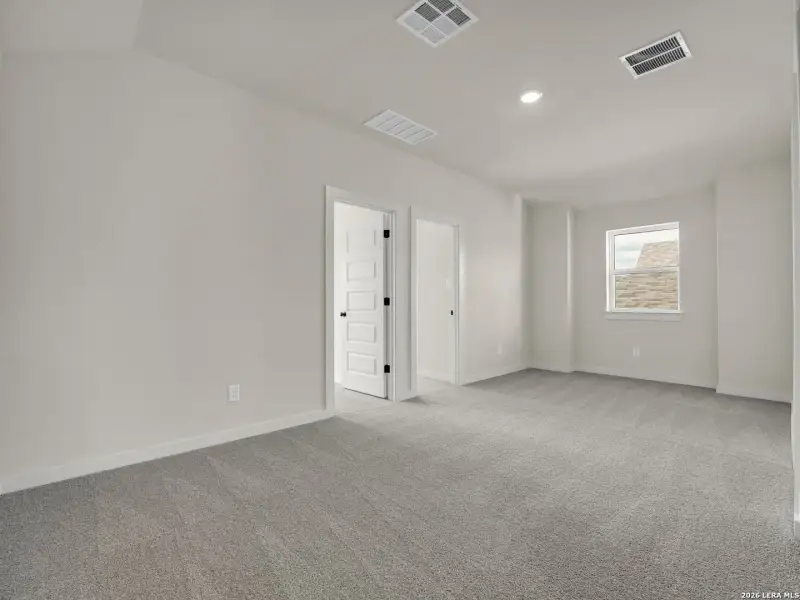 Spacious, unfurnished interior of a new home in Morgan Meadows, San Antonio (Image 22).