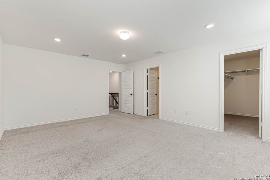 Spacious, unfurnished interior of a new home in , San Antonio (Image 26). Spacious, unfurnished interior of a new home in , San Antonio (Image 26).