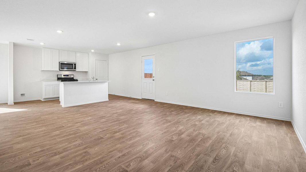 Spacious, unfurnished interior of a new home in Prairie Lakes, Buda (Image 16).