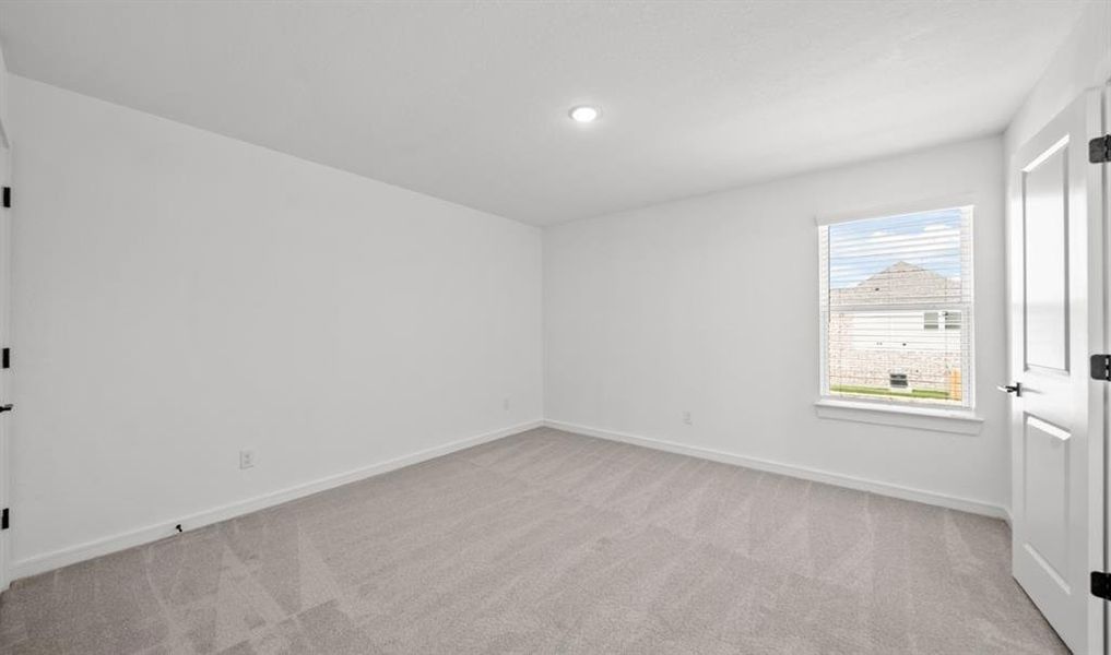 Spacious secondary bedrooms - tall ceilings, and connected bathrooms - yes please!!!