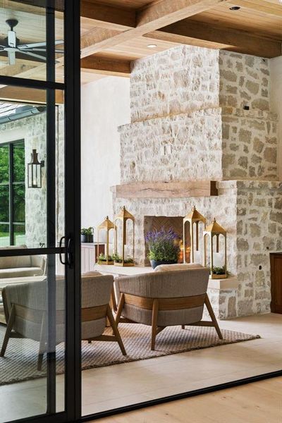 Community amenities in , Southlake (Image 33).