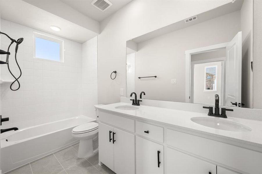 4602 White Buffalo_ 2223_Elm- Bathroom-1