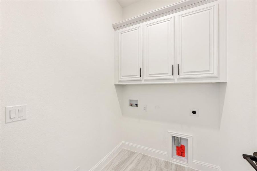 Spacious, unfurnished interior of a new home in Meraki, Forney (Image 28).