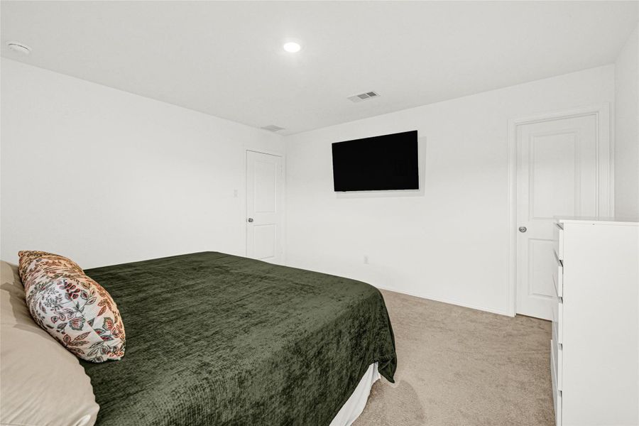 Furnished interior view inside a new home in Townsend Reserve: Cottage Collection, Splendora (Image 8). Furnished interior view inside a new home in Townsend Reserve: Cottage Collection, Splendora (Image 8).
