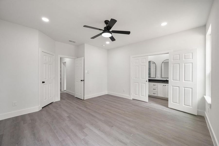 Spacious, unfurnished interior of a new home in , Tool (Image 14).