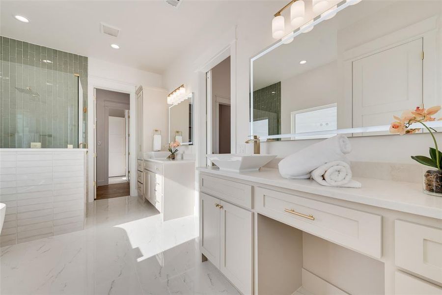 Furnished interior view inside a new home in , Rockwall (Image 6).