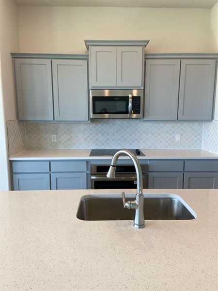 Close-up of interior finishes inside a home in Hillview Addition, Decatur (Image 8).