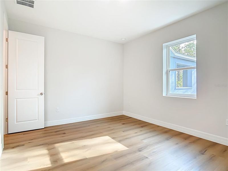 Spacious, unfurnished interior of a new home in , Eustis (Image 39).