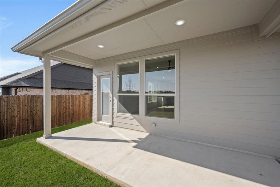 520 Waterford Park- Back-3 520 Waterford Park- Back-3