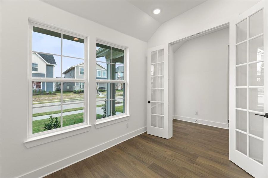 04. 3137 Eddington - Study