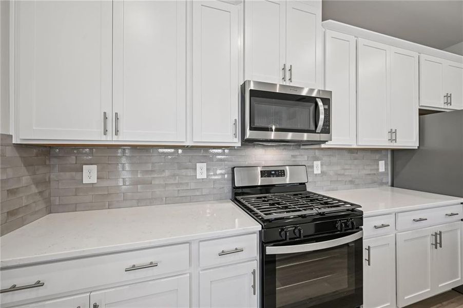 Furnished interior view inside a new home in Creekside at Oxford Park, Fairburn (Image 8).