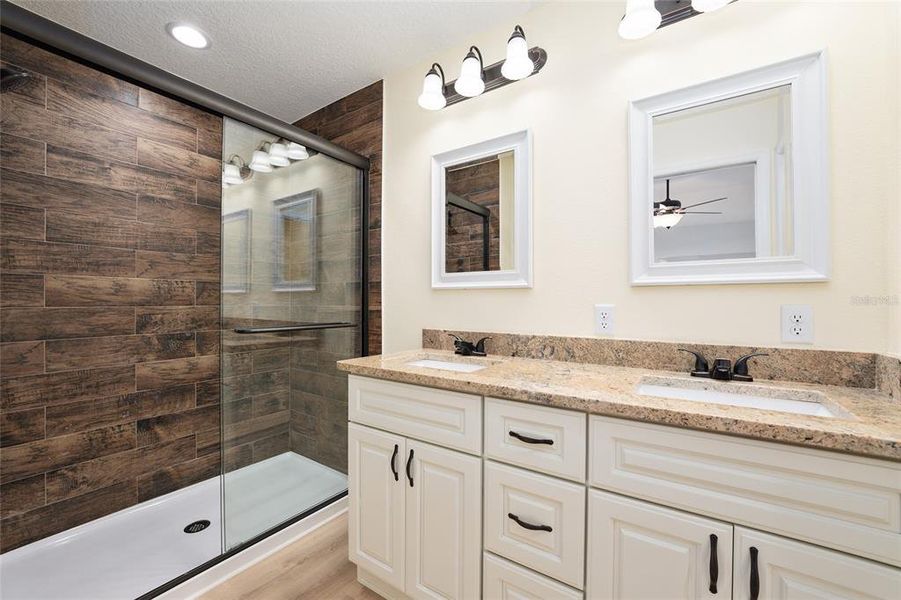 Furnished interior view inside a new home in , Ocala (Image 8).