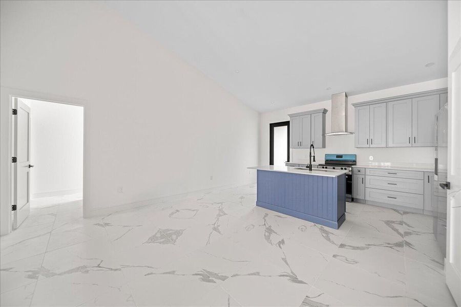 Living Room/Kitchen