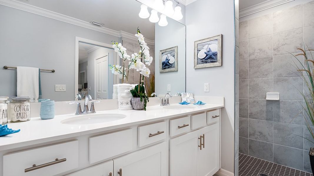 88 Diangelo II Owners Bath Base2 7 24 25