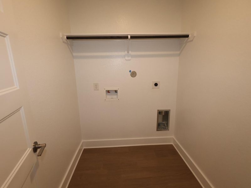 Spacious, unfurnished interior of a new home in Hallimore Ranch, Rosenberg (Image 21). Spacious, unfurnished interior of a new home in Hallimore Ranch, Rosenberg (Image 21).