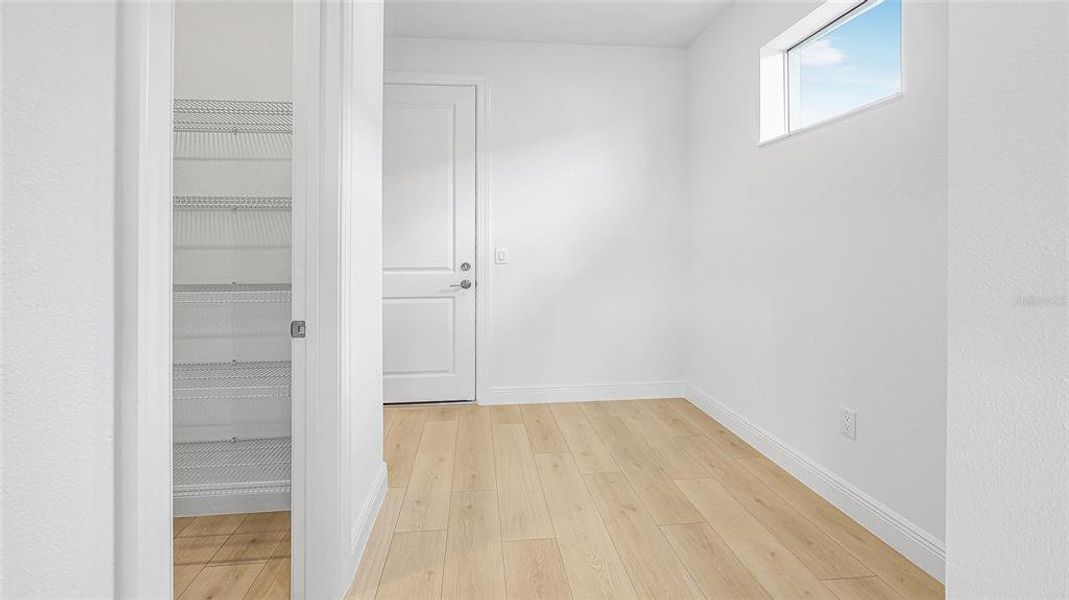 Spacious, unfurnished interior of a new home in Woodland Preserve, Parrish (Image 40).