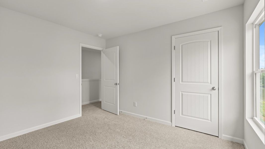 Spacious, unfurnished interior of a new home in Thompson Ridge, Dallas (Image 29). Spacious, unfurnished interior of a new home in Thompson Ridge, Dallas (Image 29).
