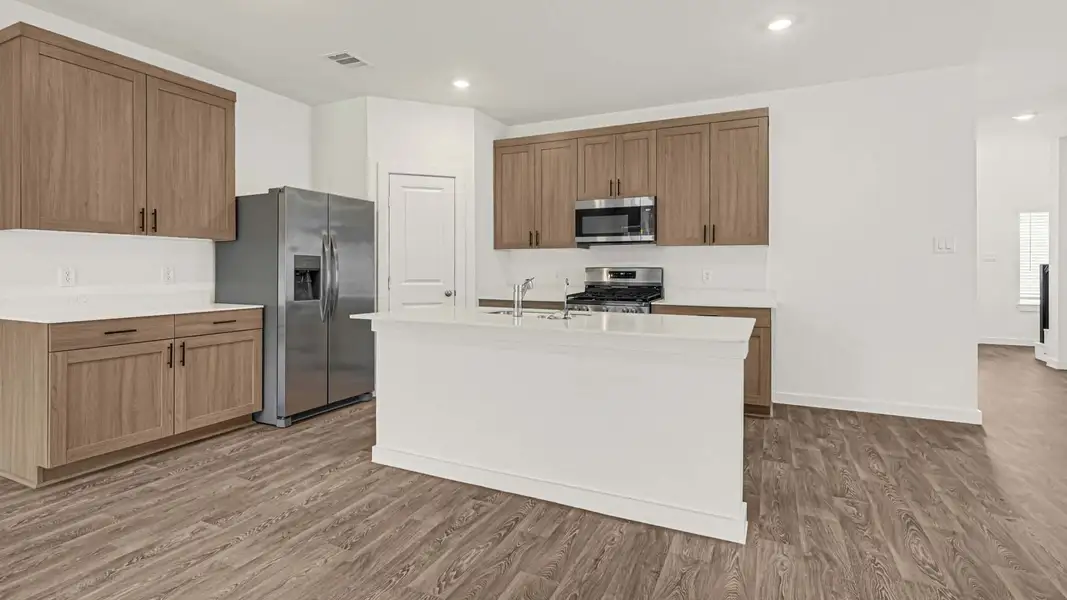 Furnished interior view inside a new home in Holly Ridge, Rosenberg (Image 10).