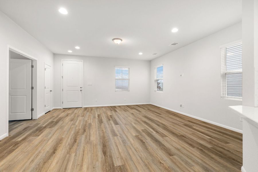New Home in Taylor, TX.  - Slide 14