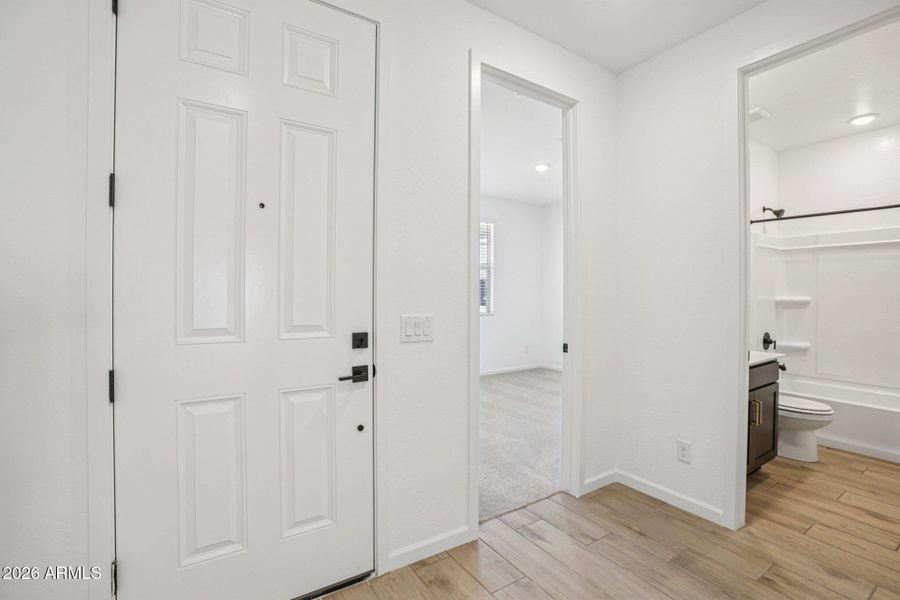 5-web-or-mls-W Camden Ave-S0703-005