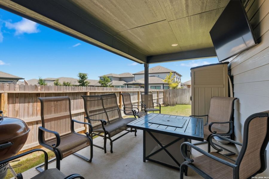 Exterior details and patio area of a home in , San Antonio (Image 3).