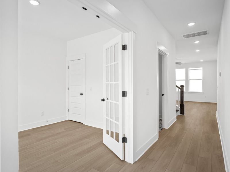 Spacious, unfurnished interior of a new home in Woods Crossing, Gallatin (Image 16).