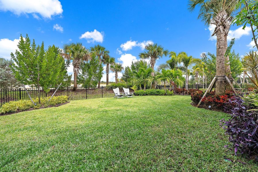 Natural landscape and outdoor views near Avondale at Avenir in Palm Beach Gardens (Image 25).
