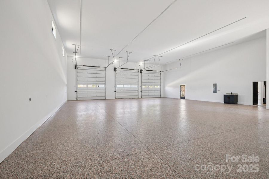 3,000 SF Heated & Cooled Garage space