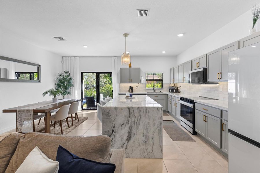 Furnished interior view inside a new home in , Pompano Beach (Image 8).