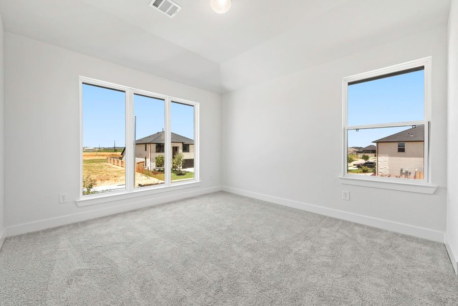 Spacious, unfurnished interior of a new home in Everly, Hockley (Image 13).