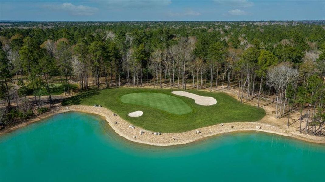 The amazing greens of The Highlands Pines Golf course