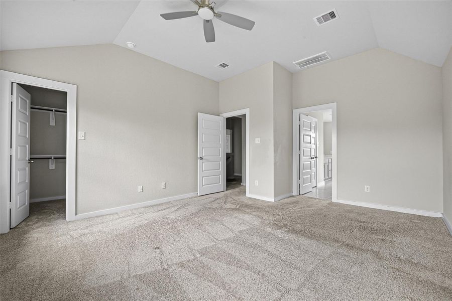 Spacious, unfurnished interior of a new home in , Houston (Image 33). Spacious, unfurnished interior of a new home in , Houston (Image 33).