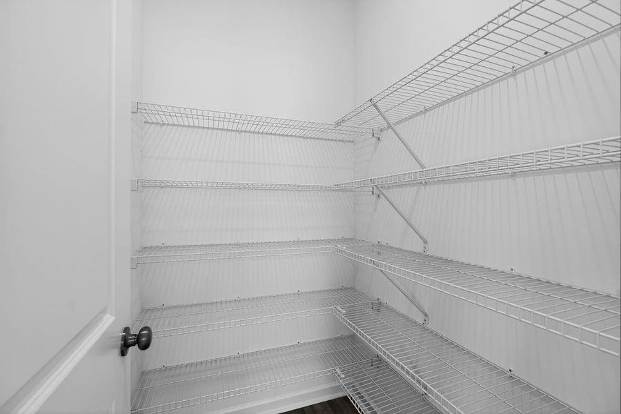 Spacious, unfurnished interior of a new home in Rosewood Farm, Lawrenceville (Image 33).