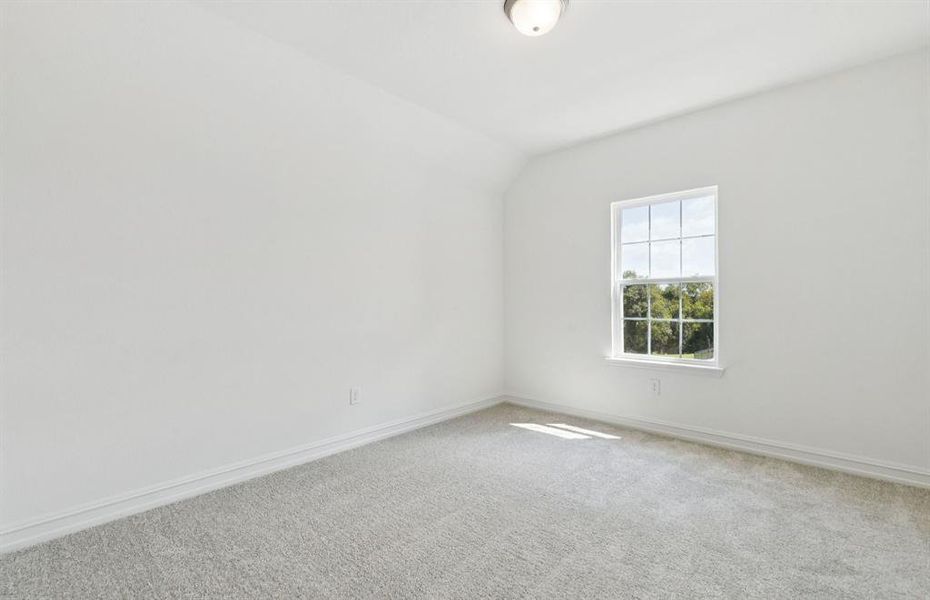 Spacious secondary bedroom Spacious secondary bedroom