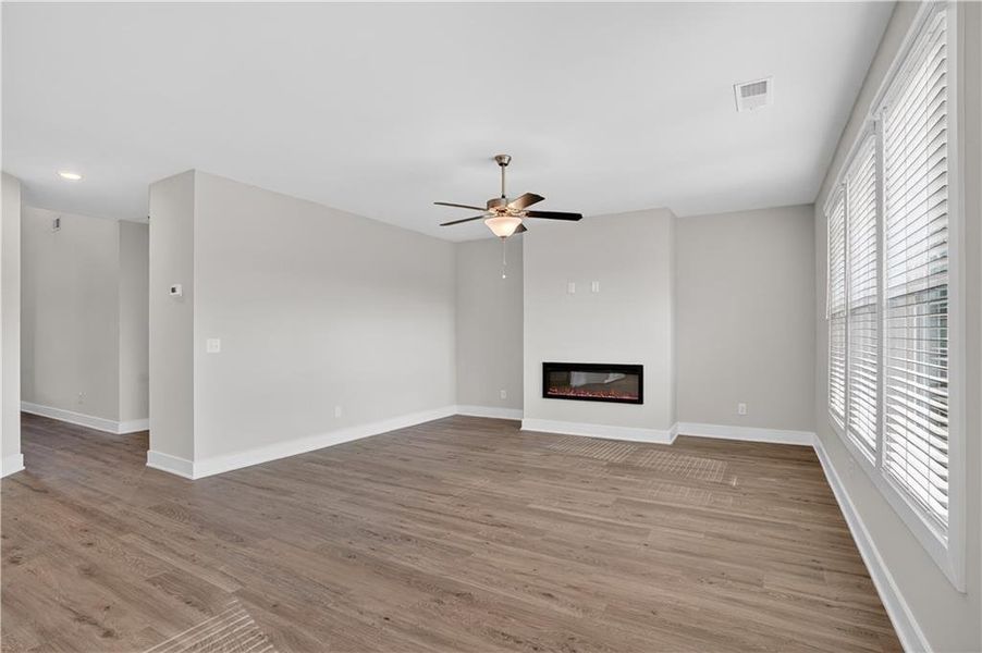 Spacious, unfurnished interior of a new home in , Villa Rica (Image 16).